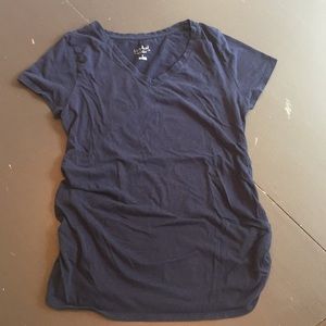 Maternity v-neck t-shirt